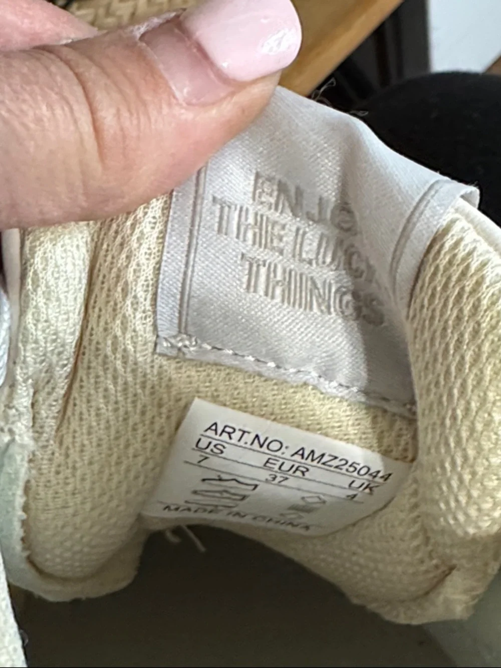 LUCKY STEP Women's Cream & Brown Retro Sneakers